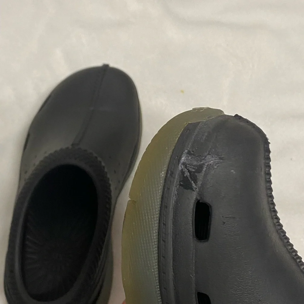 UGG toddler Tasman sport slip on slippers size T11 charcoal gray